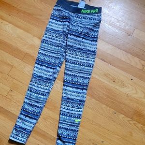 Nike pro leggings